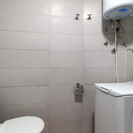 Parque Santiago Ii 268 - Studio With Air Conditioning And Wifi شقة